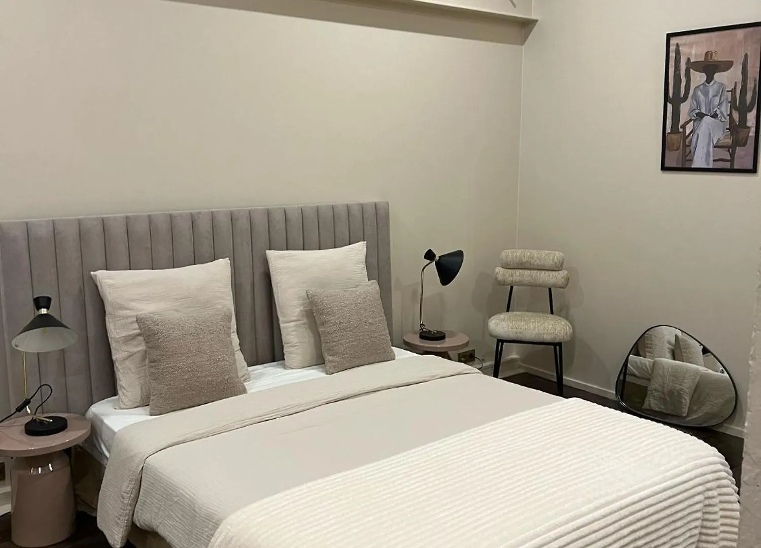2 Elegants Appartements Au Coeur Du Marais パリ